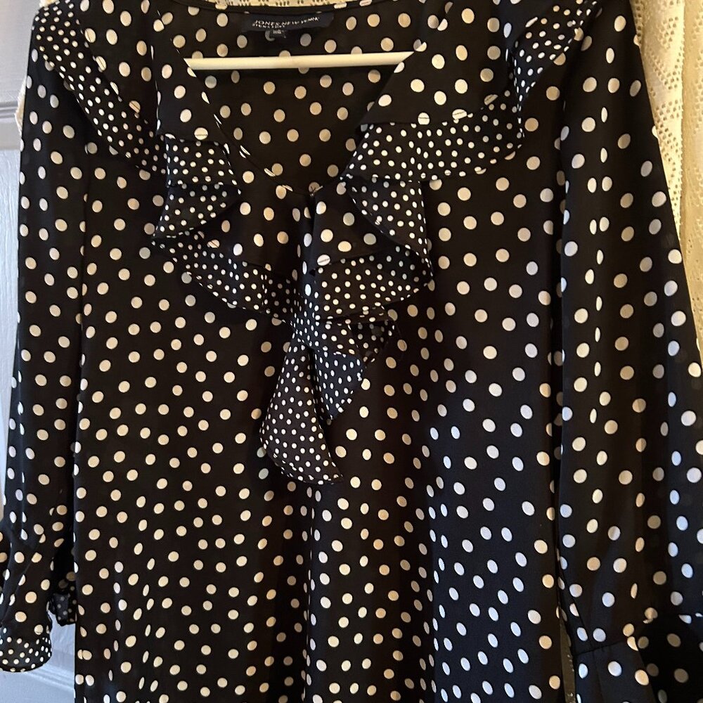 JONES OF NEW YORK  POLKA  DOT BLOUSE